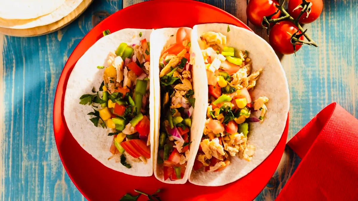 easy meals, slow cooker restaurant style chicken fajitas.